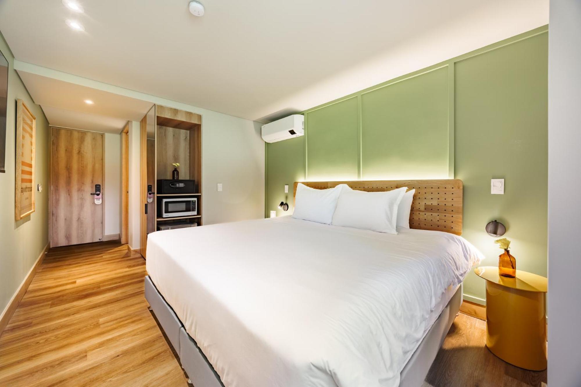 The Somos Central Hotel Poblado Меделин Екстериор снимка